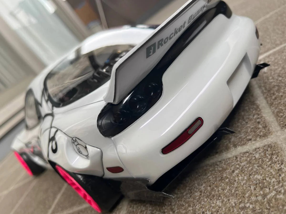 Addiction RC MAZDA RX-7 FD3S ROCKET BUNNY HB13